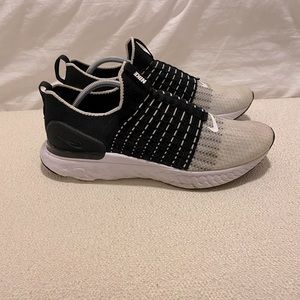 Nike React Phantom Flynit 2